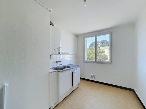 BREST GUELMEUR : Bel appartement T2 de 45m2 en dernier étage