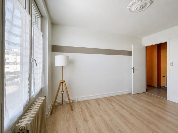 EXCLUSIVITÉ : BEL APPARTEMENT T4 DE 68 M² PROCHE DE STRASBOURG