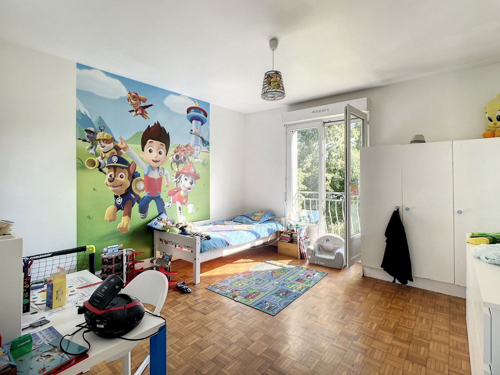 GUILERS : propriété avec maison 12 pièces  7 chambres sur une parcelle de 10390 m2