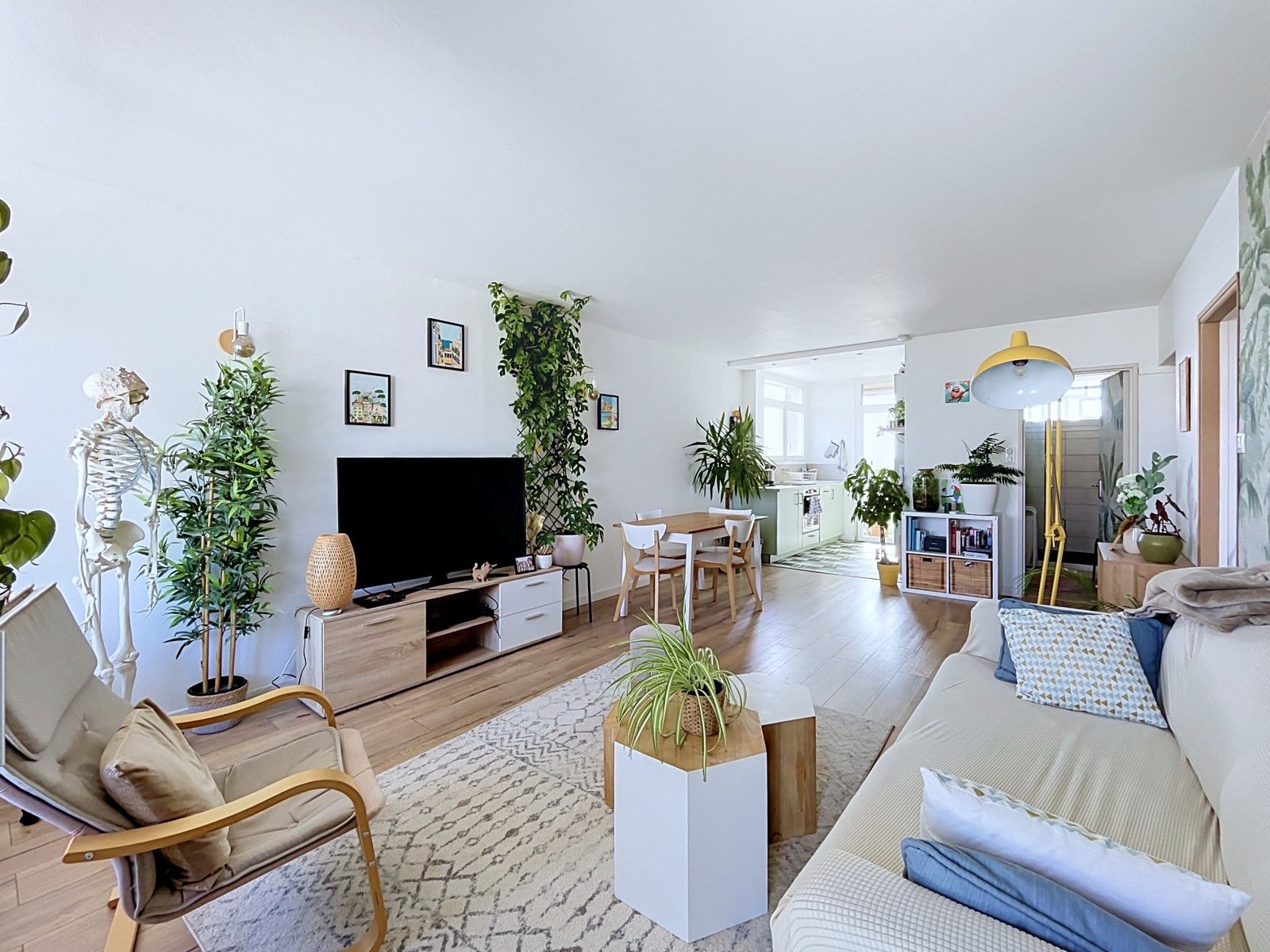EXCLUSIVITÉ : À LOUER JOLI APPARTEMENT T2 MEUBLÉ, AVEC BALCON