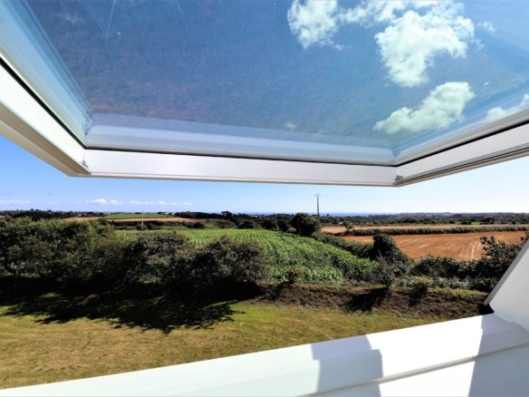 Villa T8 rénové avec et sa vue dégagée et sur la mer aucun voisins à proximité immédiate