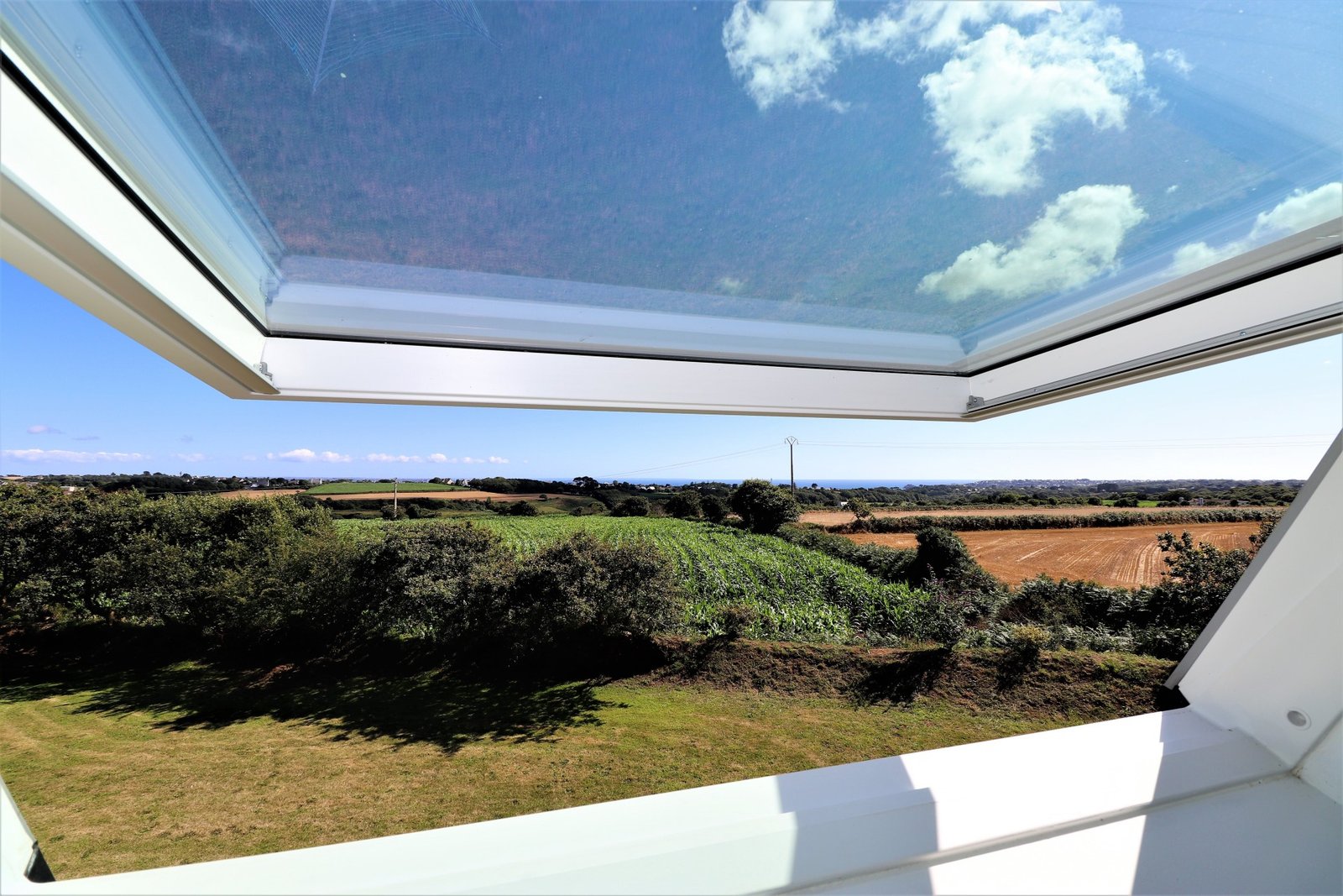 Villa T8 rénové avec et sa vue dégagée et sur la mer aucun voisins à proximité immédiate