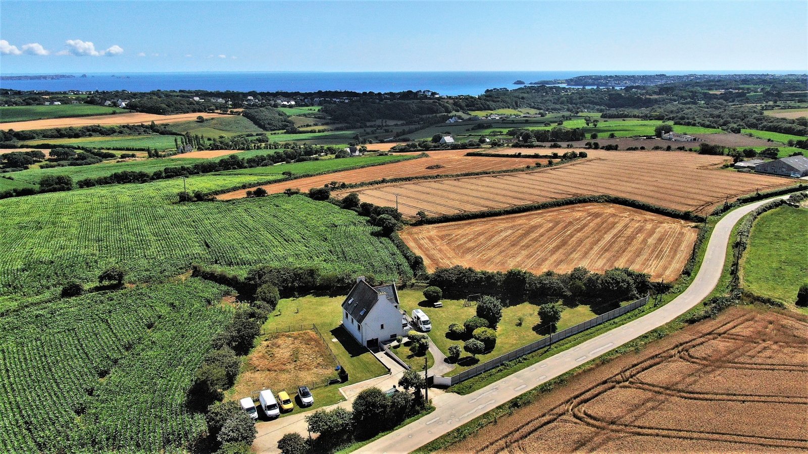 Villa T8 rénové avec et sa vue dégagée et sur la mer aucun voisins à proximité immédiate