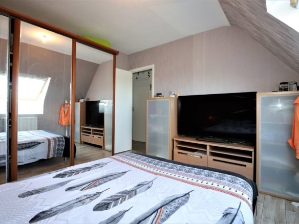 Villa T8 rénové avec et sa vue dégagée et sur la mer aucun voisins à proximité immédiate