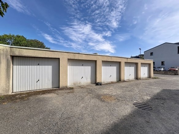 EXCLUSIVITÉ : À LOUER APPARTEMENT T2 MEUBLÉ, AVEC TERRASSE ET GARAGE