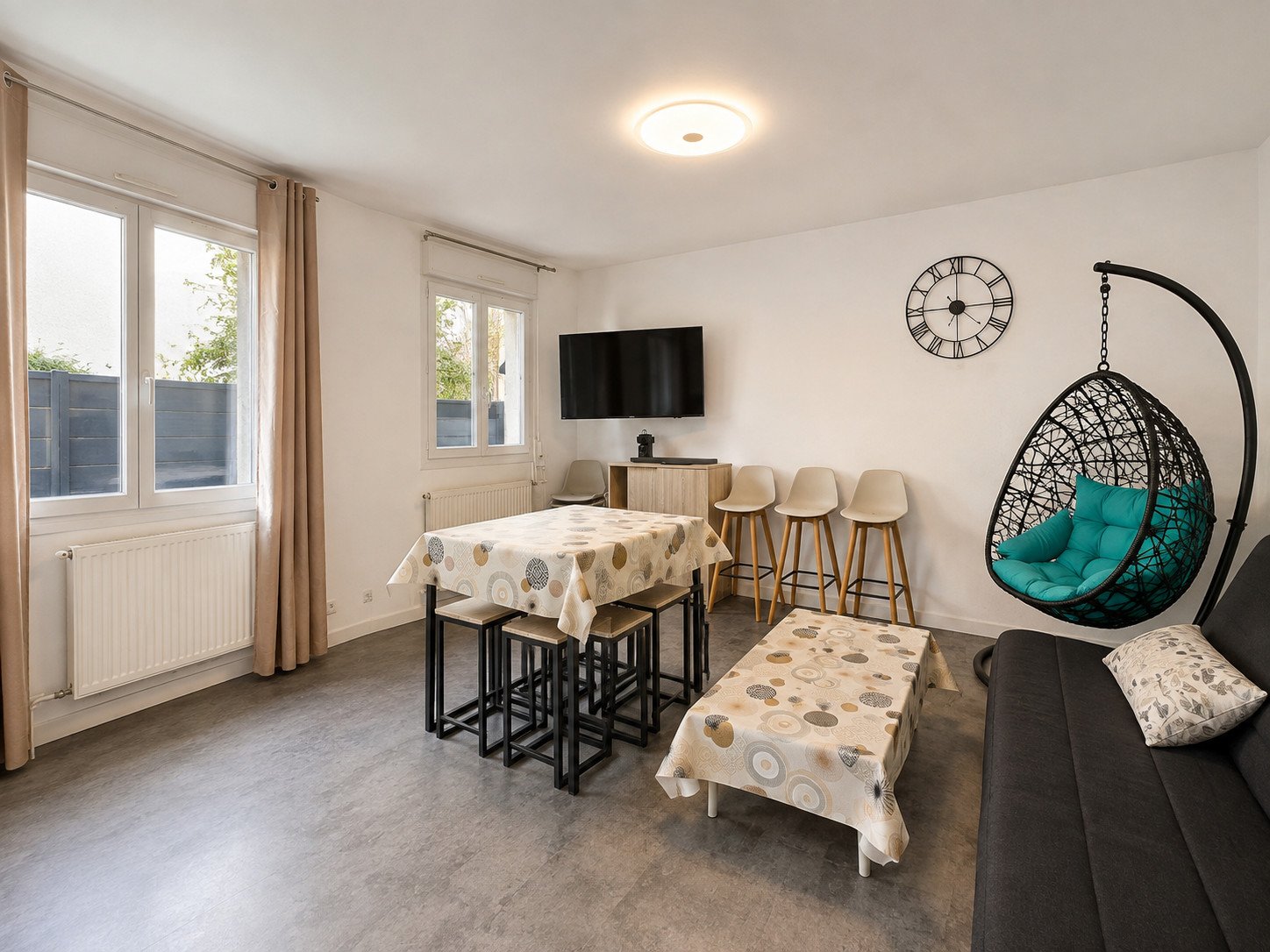 EXCLUSIVITÉ : À LOUER APPARTEMENT T2 MEUBLÉ, AVEC TERRASSE ET GARAGE