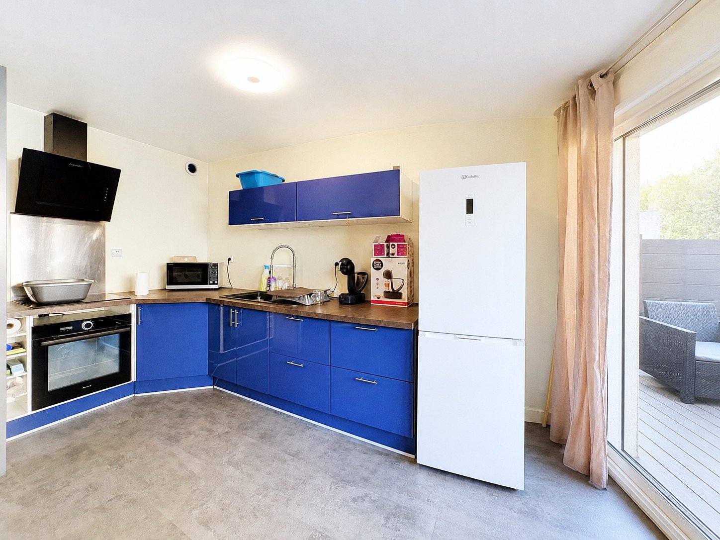 EXCLUSIVITÉ : À LOUER APPARTEMENT T2 MEUBLÉ, AVEC TERRASSE ET GARAGE