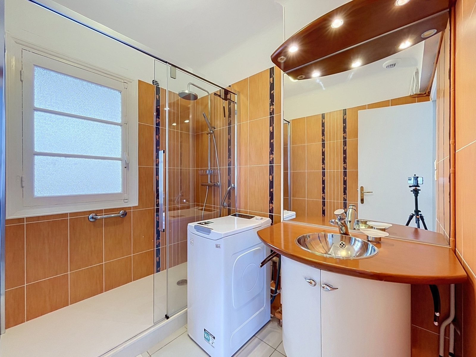 HYPER CENTRE : CHARMANT APPARTEMENT T2 DE 56 M² AVEC BALCON AU DERNIER ÉTAGE