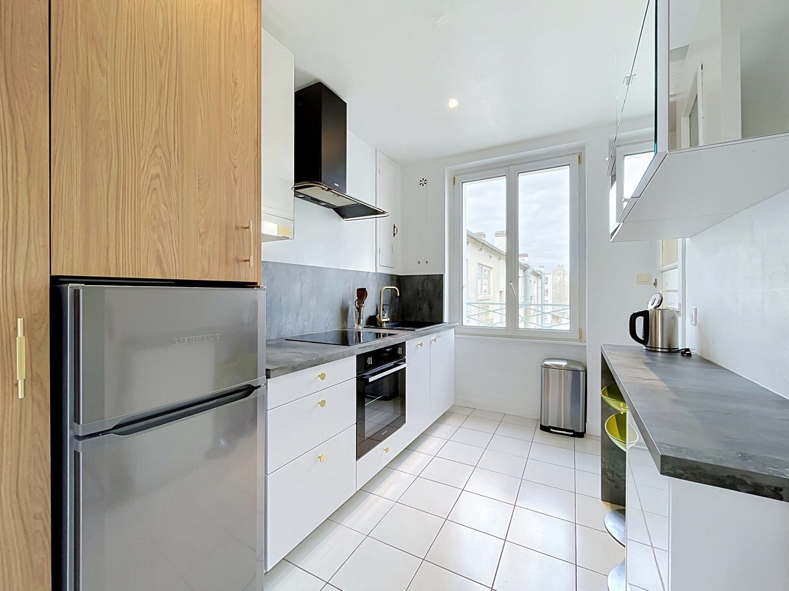 HYPER CENTRE : CHARMANT APPARTEMENT T2 DE 56 M² AVEC BALCON AU DERNIER ÉTAGE