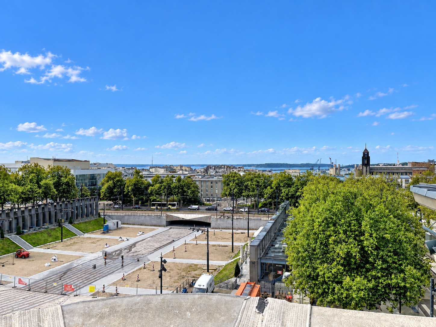 HYPER CENTRE : CHARMANT APPARTEMENT T2 DE 56 M² AVEC BALCON AU DERNIER ÉTAGE
