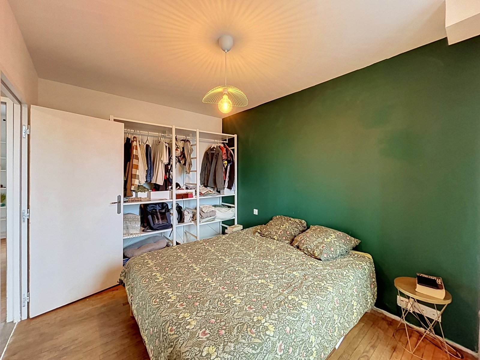 BREST SAINT MICHEL : Bel appartement T2/3 de 71m2 entièrement rénové, au dernier étage