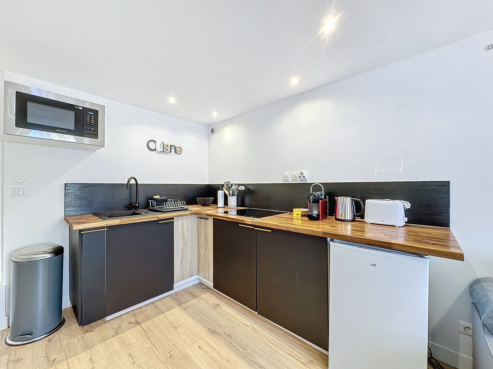 EXCLUSIVITÉ BREST: À LOUER ATYPIQUE APPARTEMENT T3 MEUBLÉ
