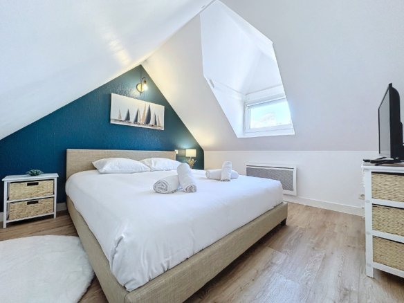 EXCLUSIVITÉ BREST: À LOUER ATYPIQUE APPARTEMENT T3 MEUBLÉ